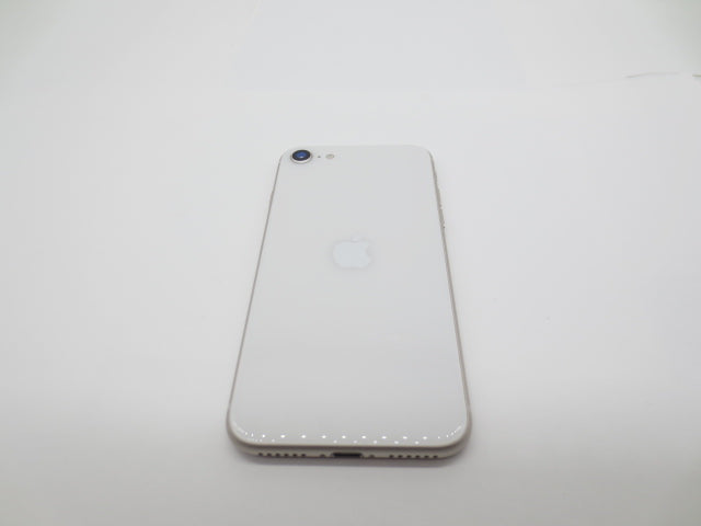 【中古】Apple iPhoneSE 第3世代 64GB A2782 MMYD3J/A スターライト SIMフリー 利用制限○ バッテリー82% 初期化済み