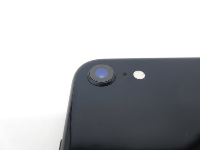 【中古】Apple iPhoneSE 第3世代 64GB A2782 MMYC3J/A ミッドナイト SIMフリー 利用制限○ バッテリー81% 初期化済み
