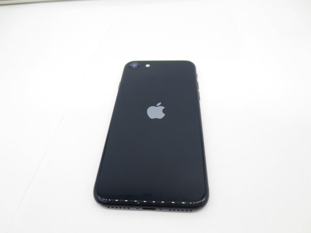 【中古】Apple iPhoneSE 第3世代 64GB A2782 MMYC3J/A ミッドナイト SIMフリー 利用制限○ バッテリー90% 初期化済み